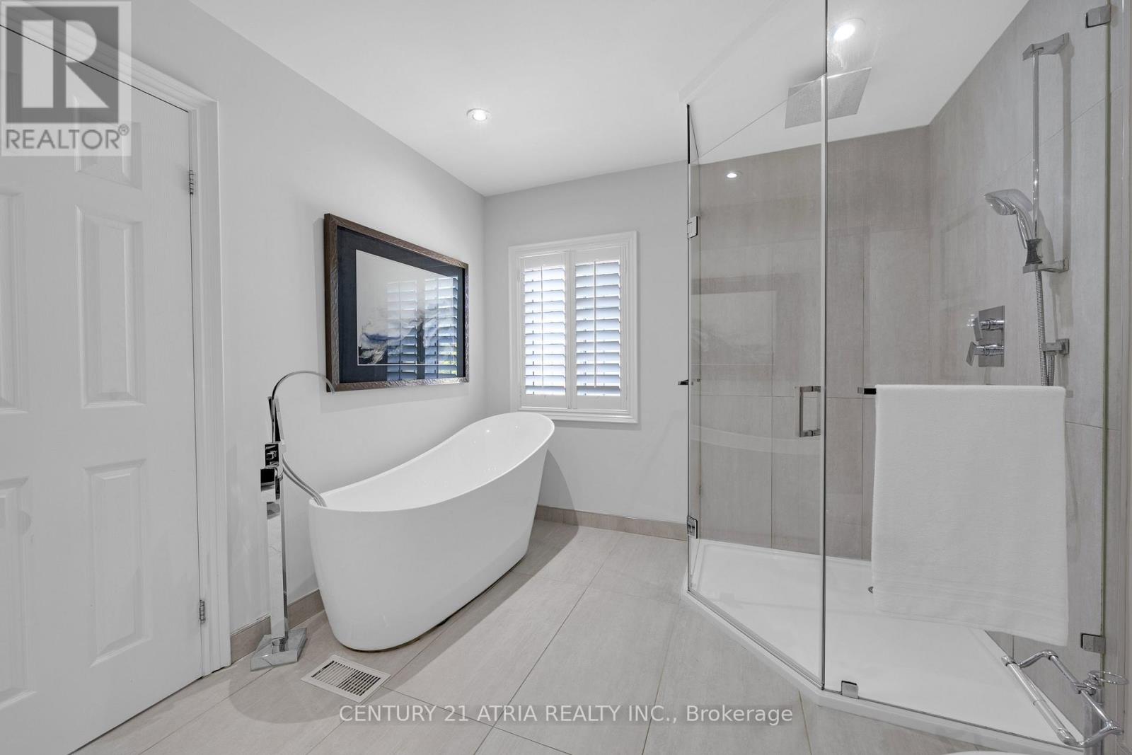 543 QUEENS DRIVE - 27