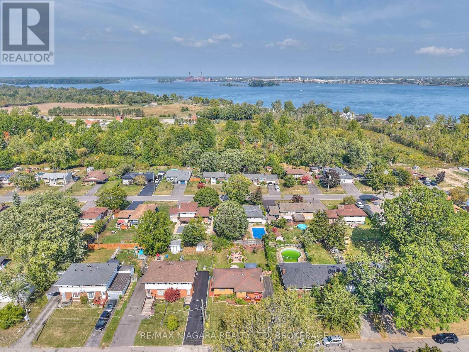 316 BOWEN ROAD - 31