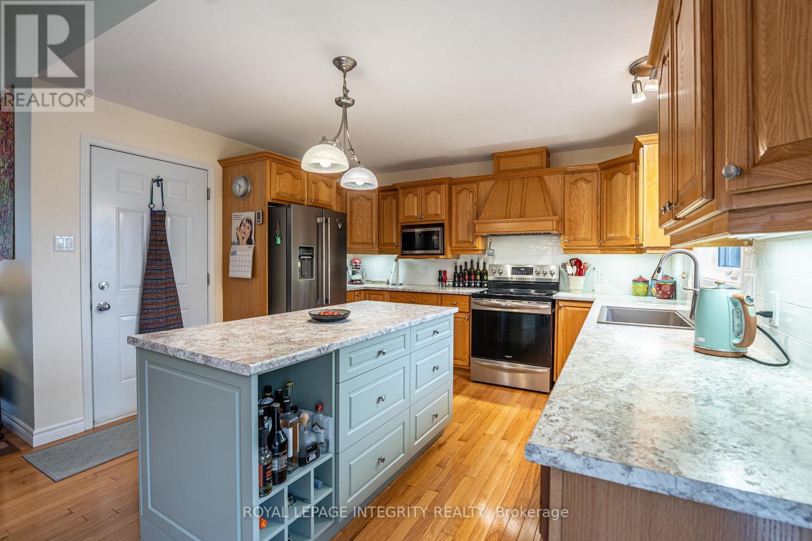 4 CHERRY AVENUE - 11