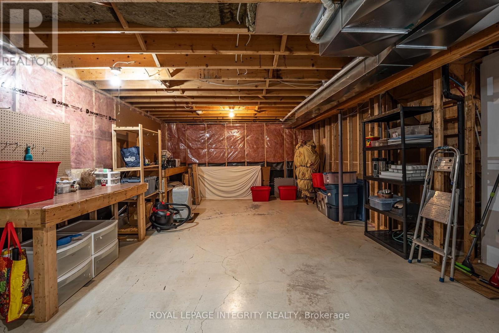4 CHERRY AVENUE - 23
