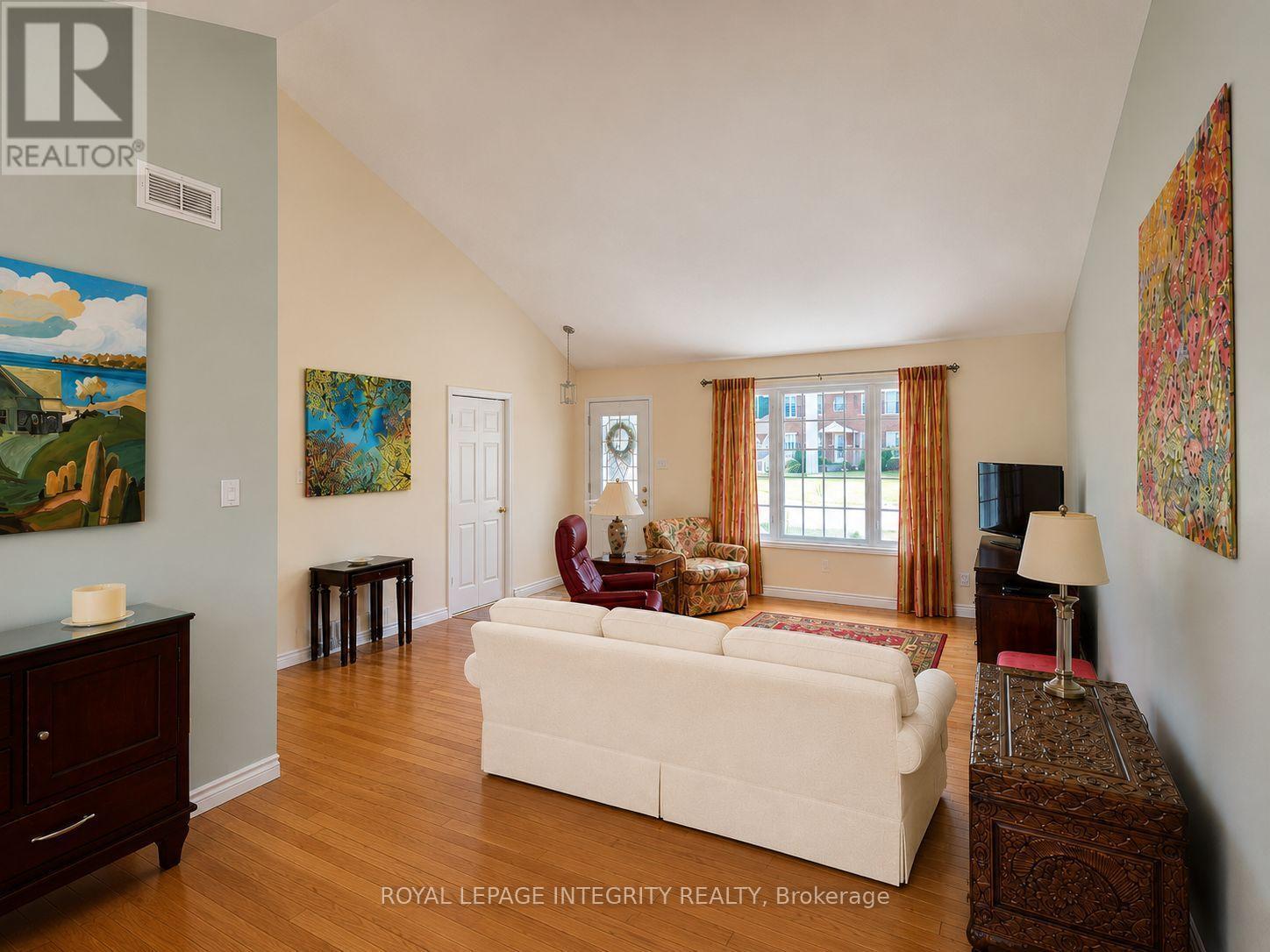 4 CHERRY AVENUE - 7