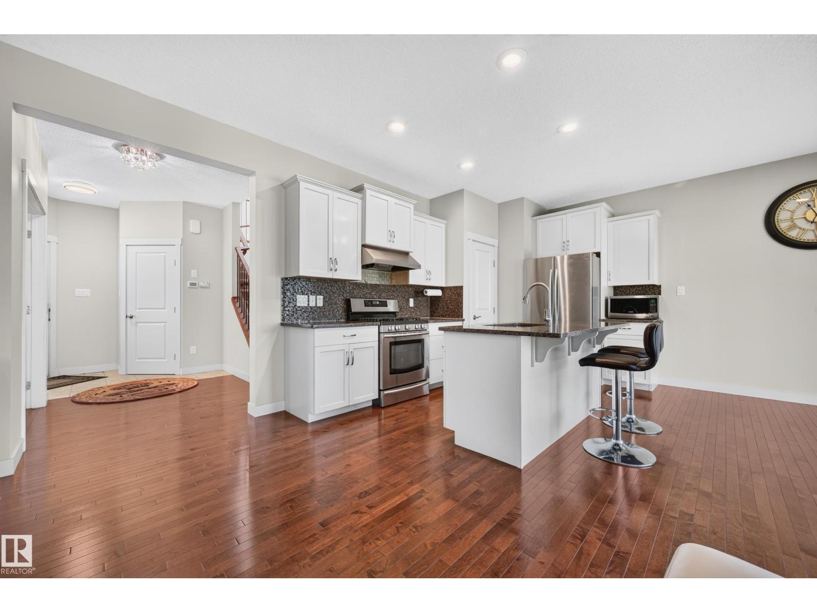1512 Cunningham CA SW - 15