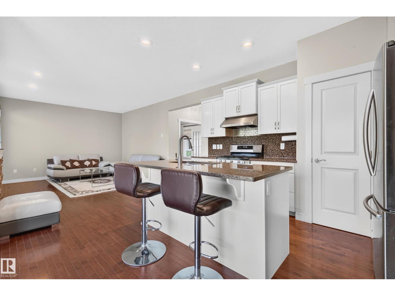 1512 Cunningham CA SW - 18