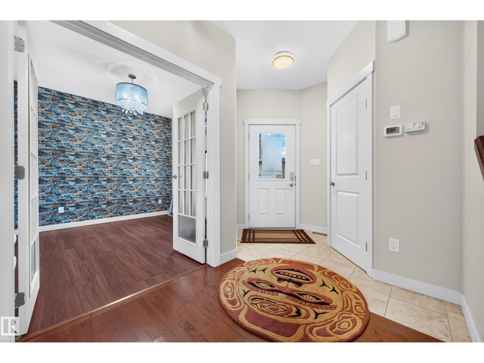 1512 Cunningham CA SW - 10