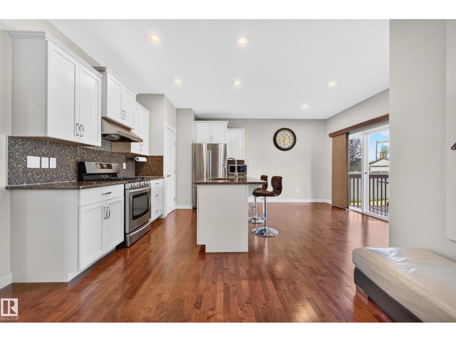 1512 Cunningham CA SW - 14
