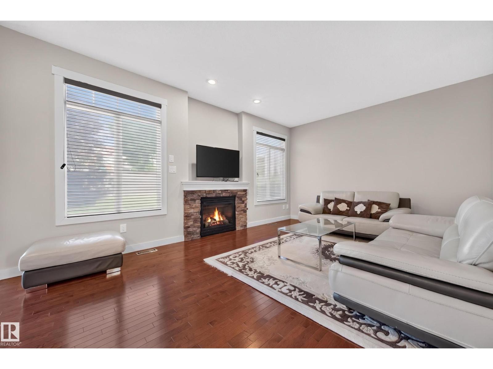1512 Cunningham CA SW - 30