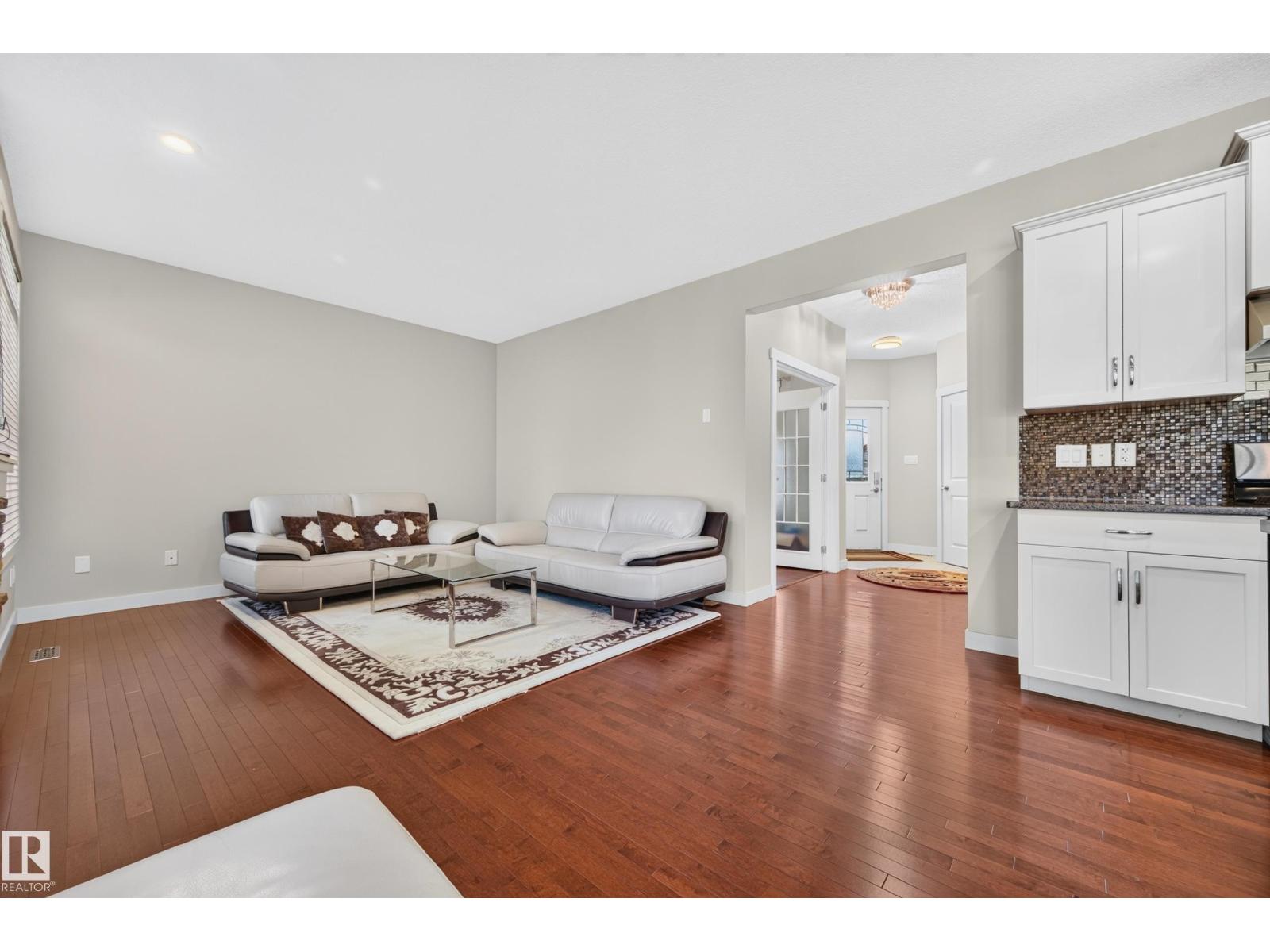 1512 Cunningham CA SW - 28