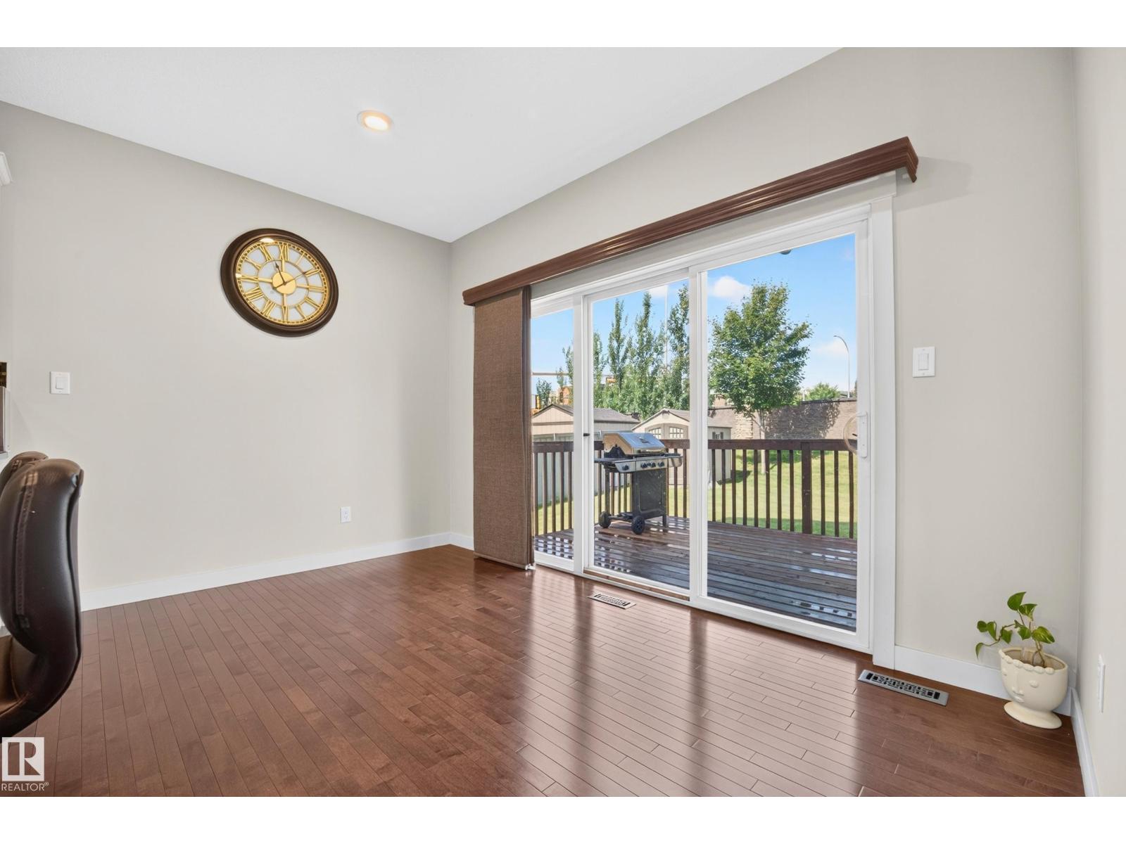 1512 Cunningham CA SW - 27