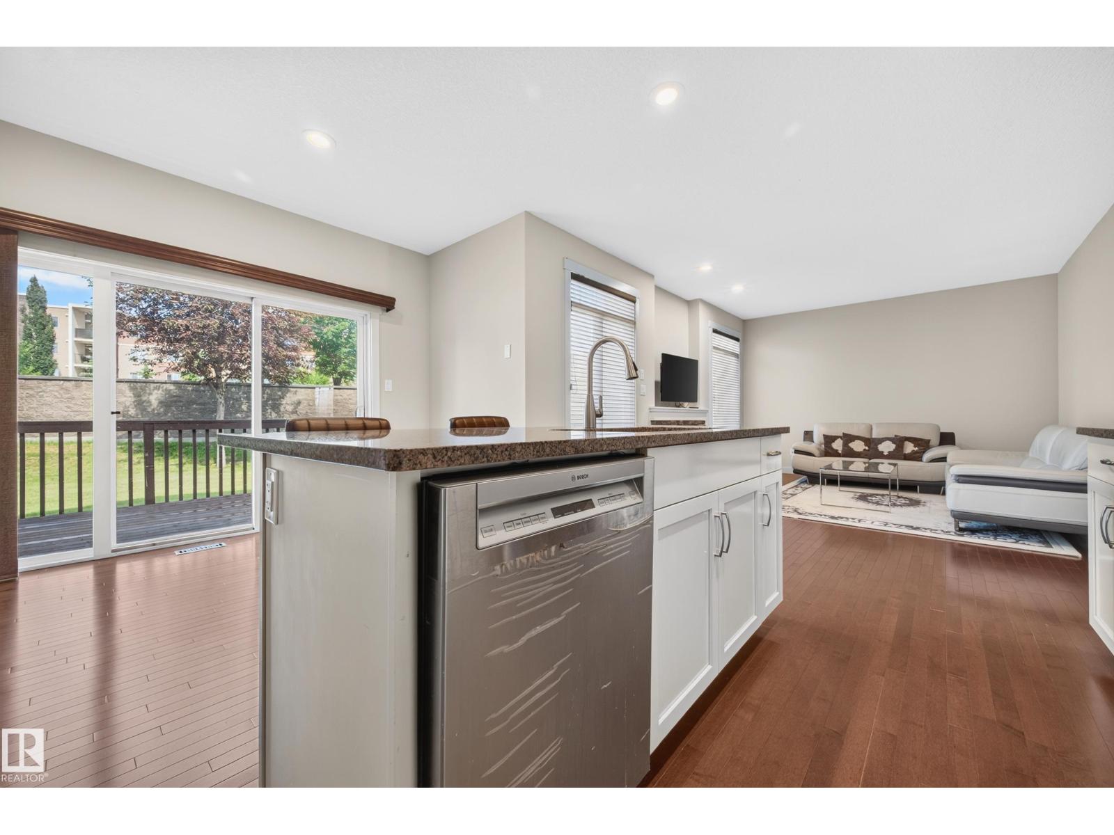 1512 Cunningham CA SW - 24