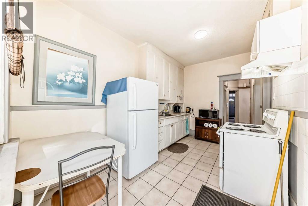 1227 13 Avenue SW - 24