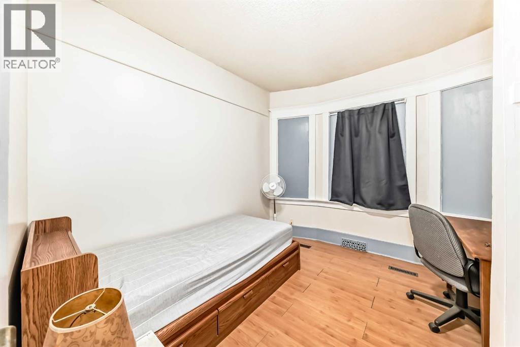 1227 13 Avenue SW - 16