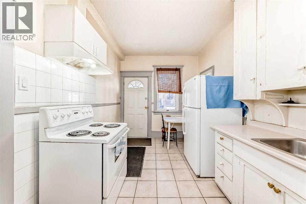 1227 13 Avenue SW - 23