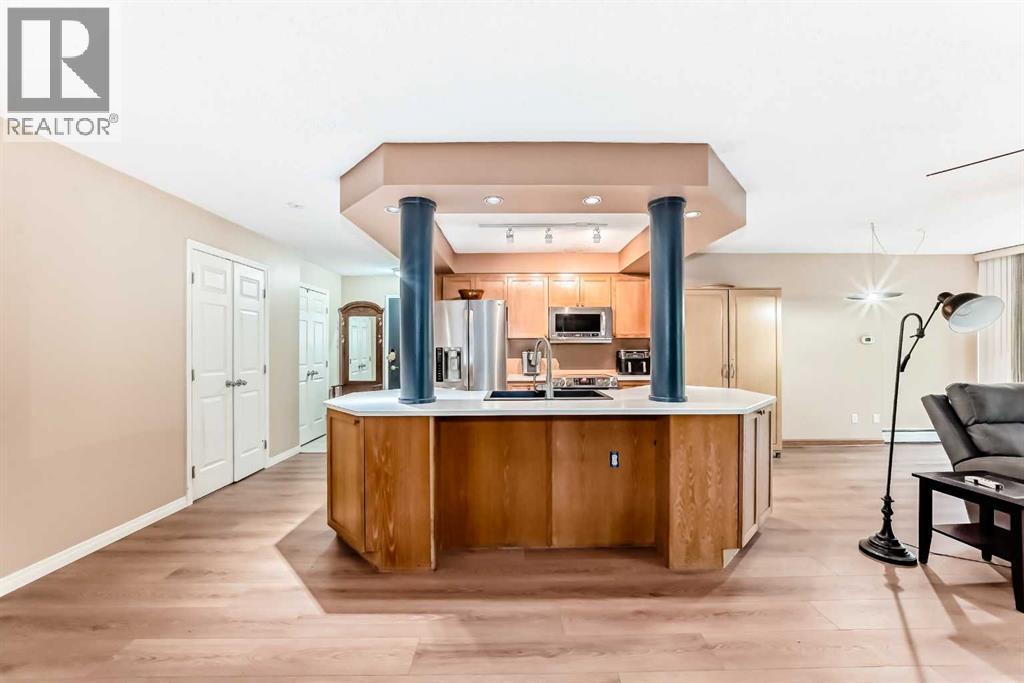 #208 659 4 Avenue NE - 13