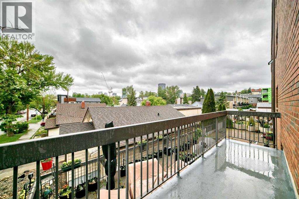 #208 659 4 Avenue NE - 25