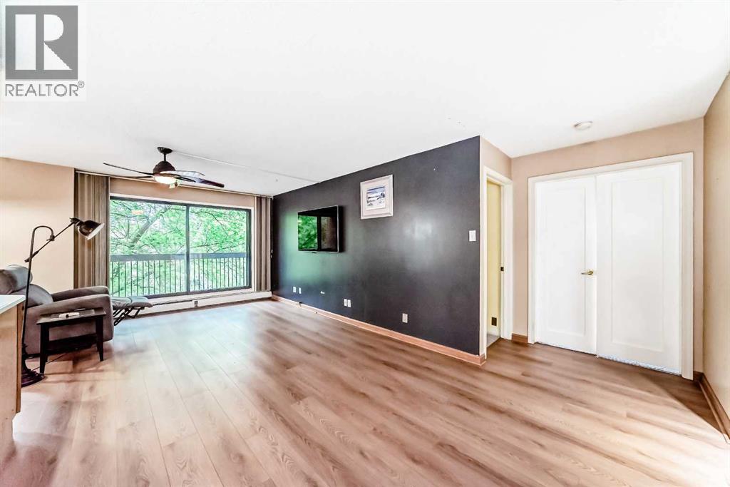 #208 659 4 Avenue NE - 19