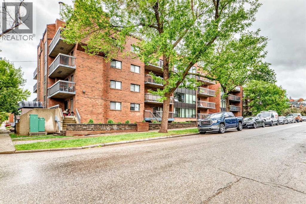 #208 659 4 Avenue NE - 46