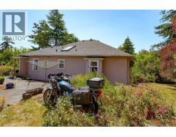 430 Gorge Rd W, Saanich, BC V9A1N1 Photo 28