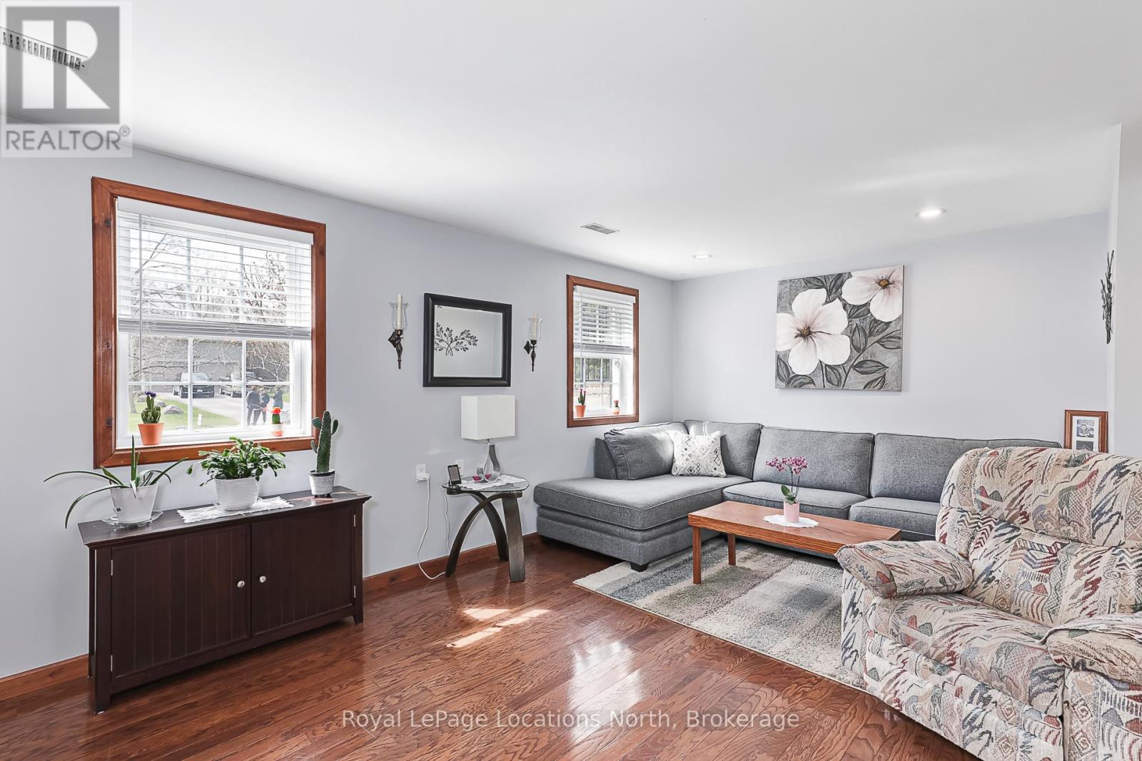 63 BROADVIEW STREET - 23