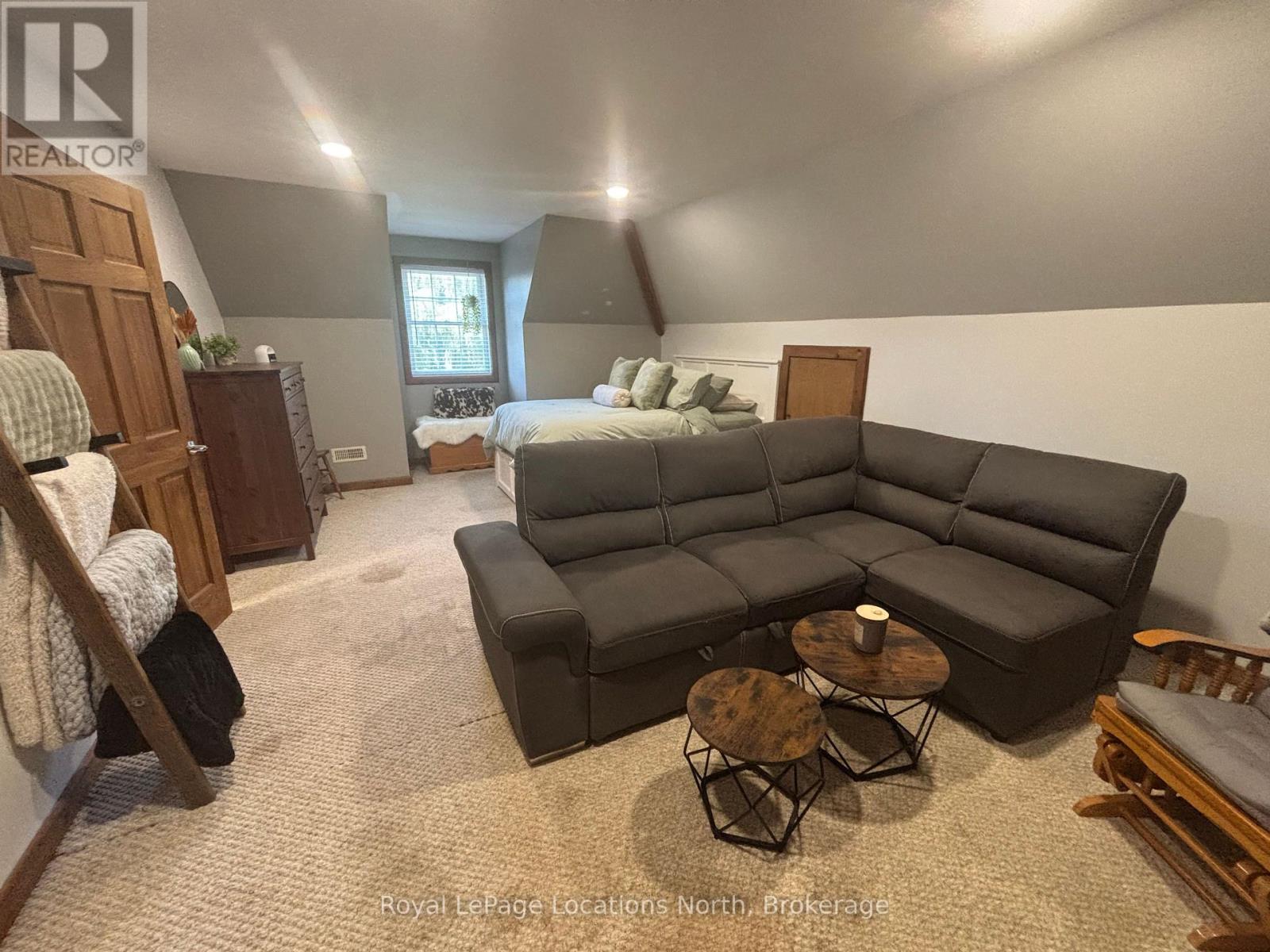 63 BROADVIEW STREET - 25