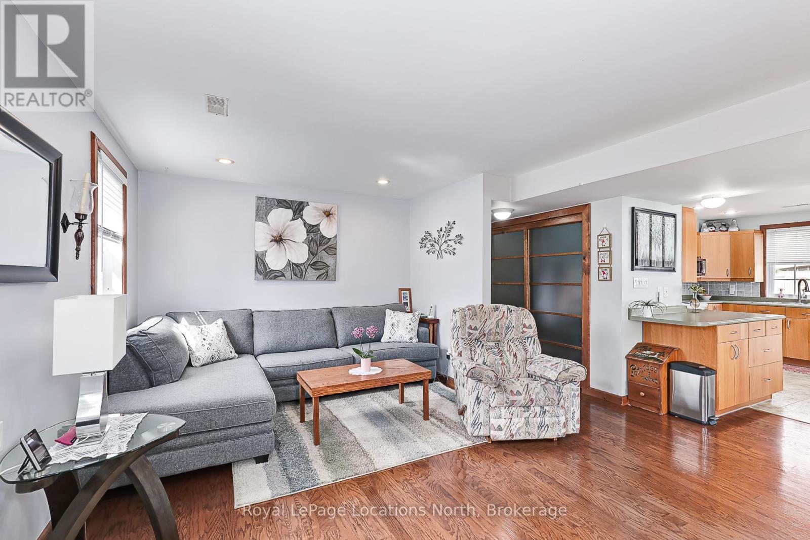 63 BROADVIEW STREET - 26