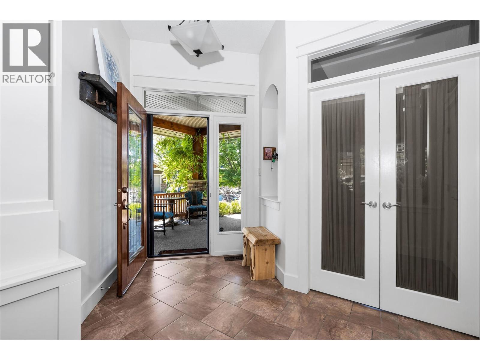 4111 Camelback Way, Vernon