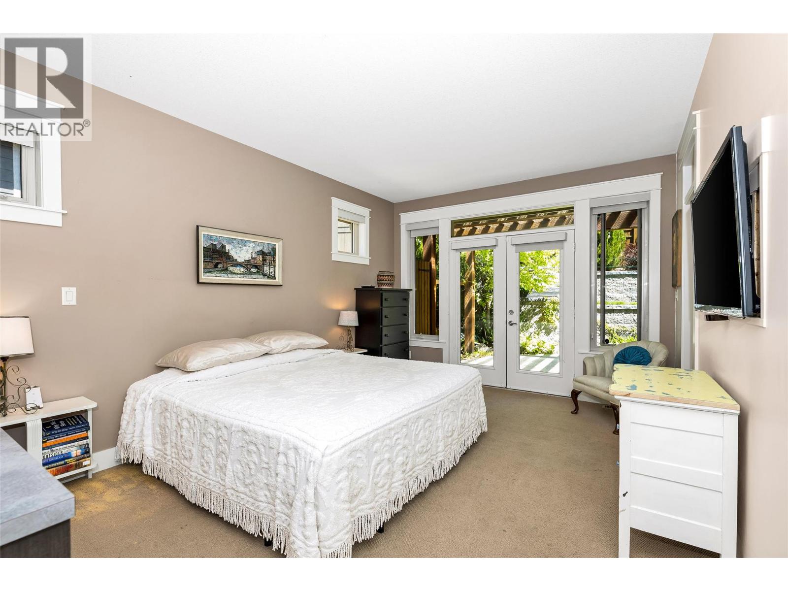 4111 Camelback Way, Vernon