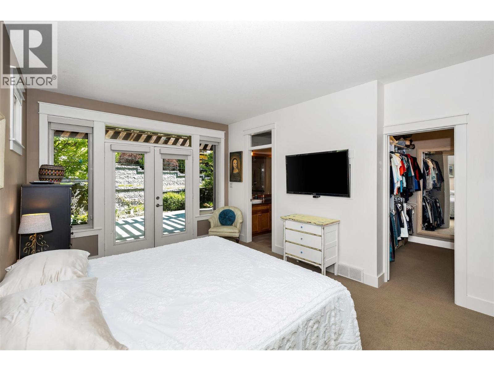4111 Camelback Way, Vernon