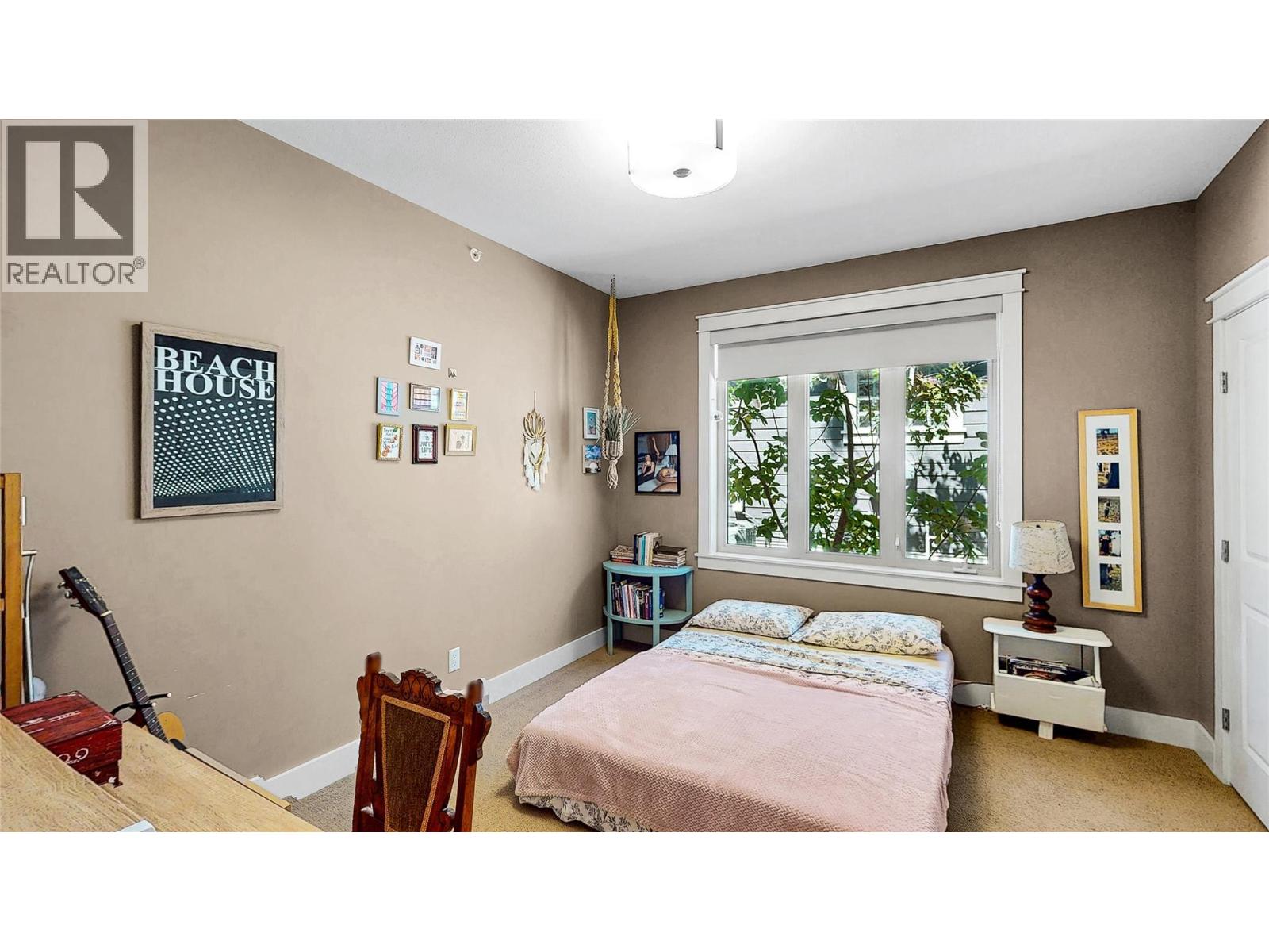4111 Camelback Way, Vernon