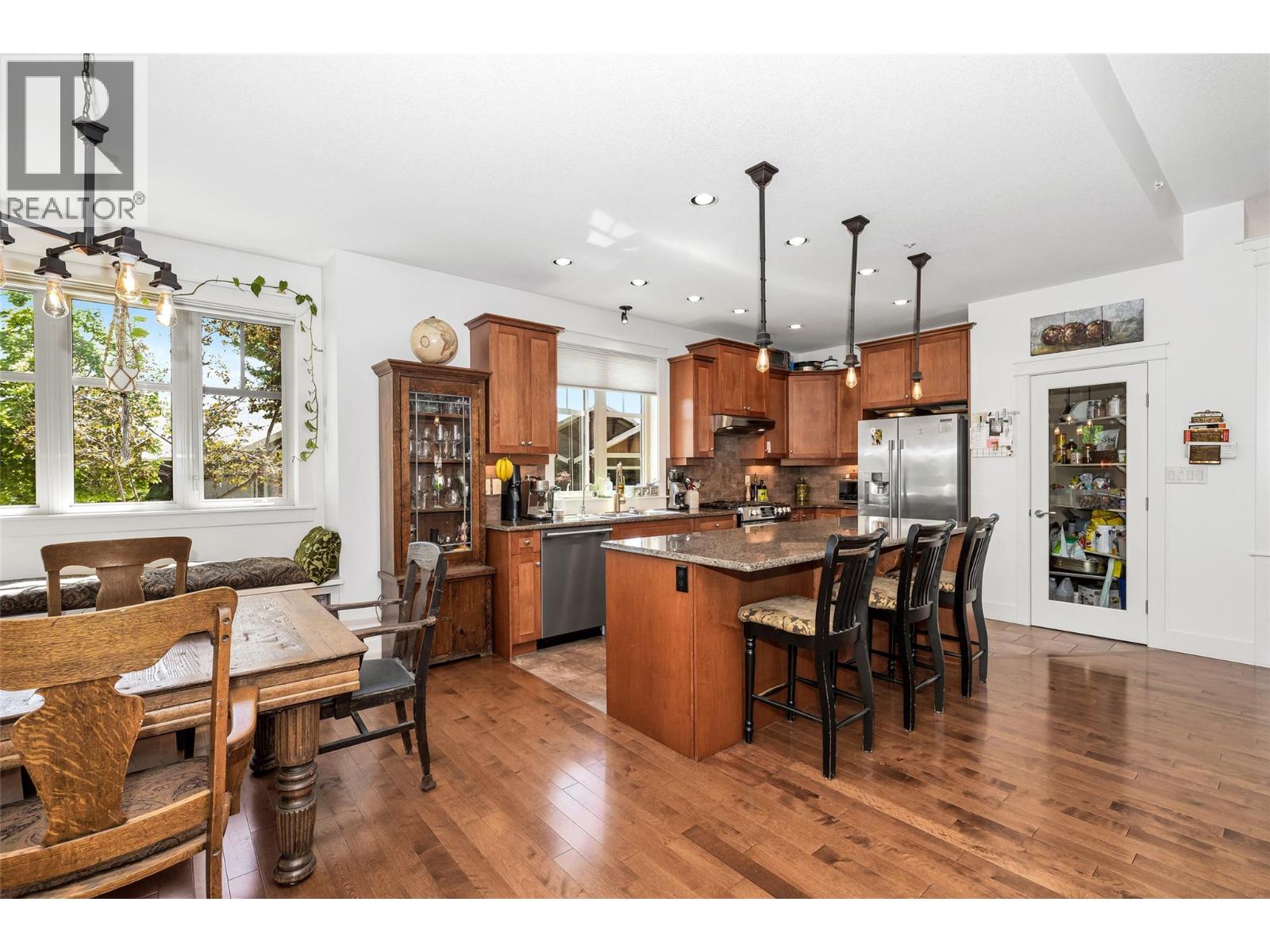 4111 Camelback Way, Vernon