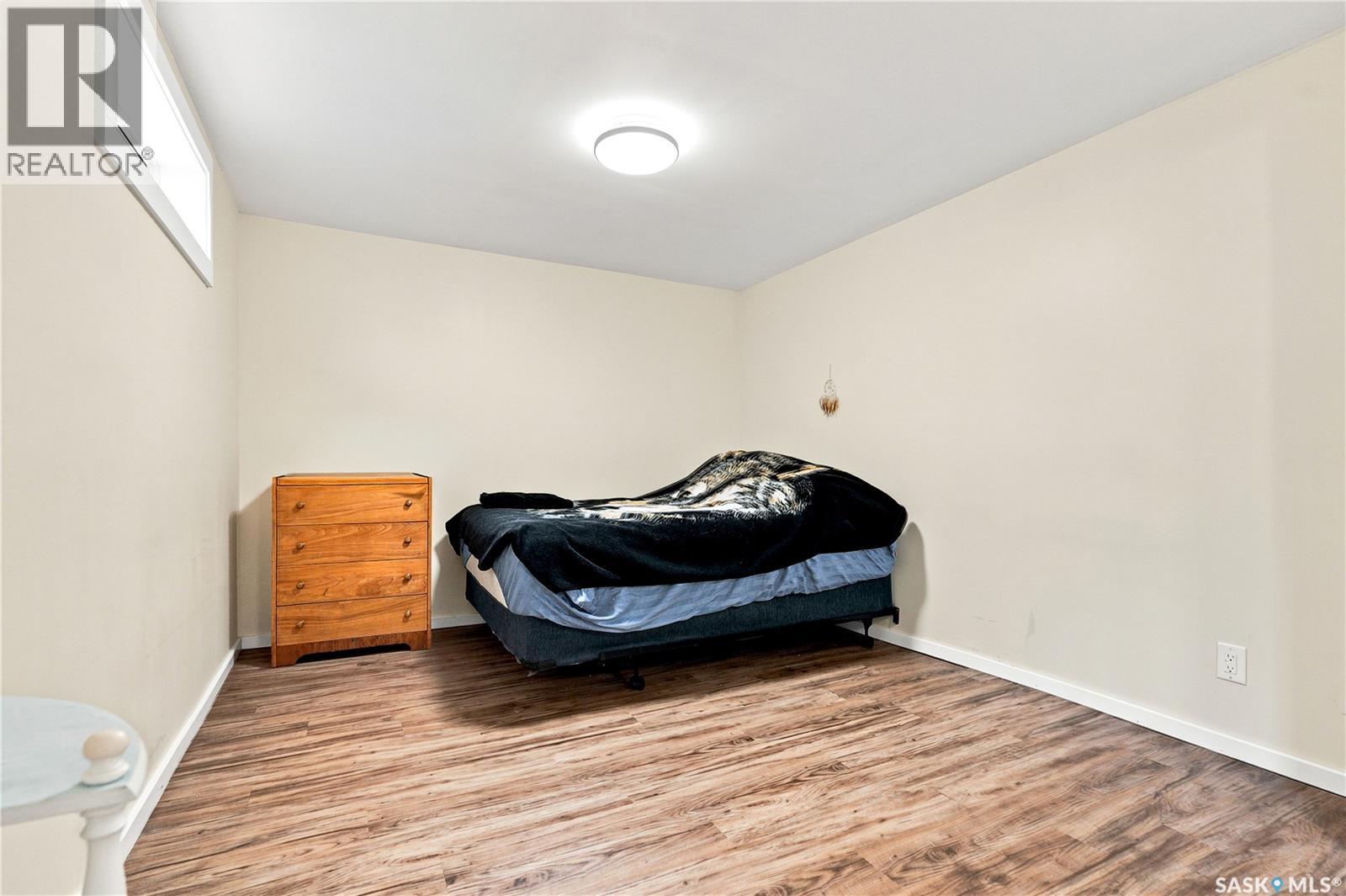 2301 Cairns AVENUE — photo 39