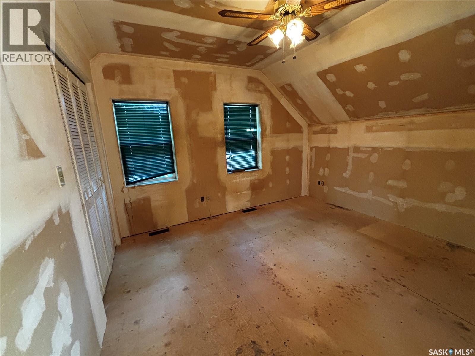 428 I AVENUE S - 12