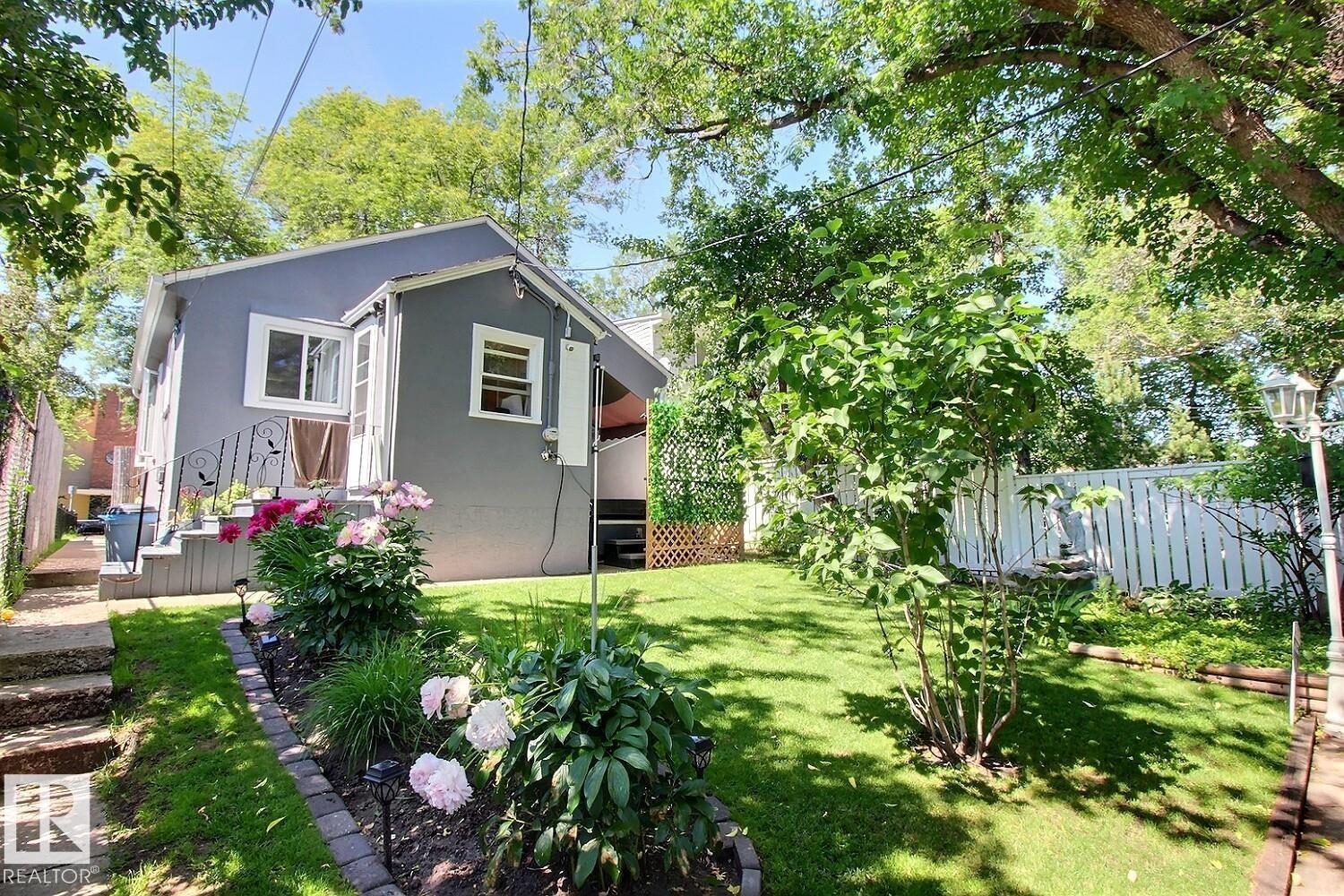 11445 68 ST NW - 32