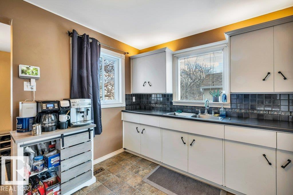 11445 68 ST NW - 14