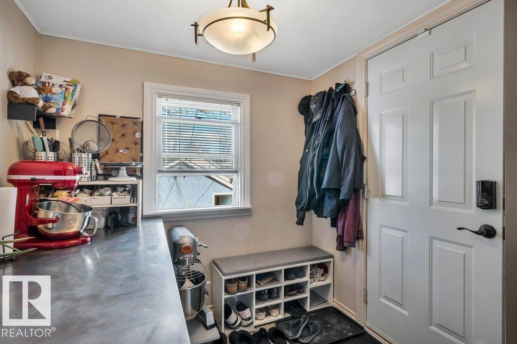 11445 68 ST NW - 17