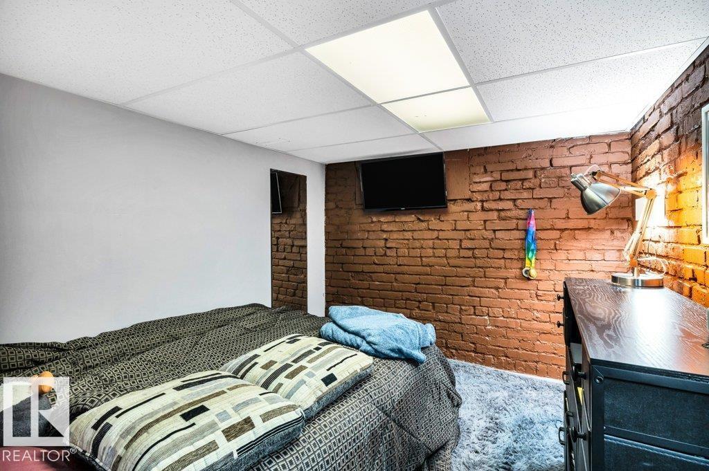 11445 68 ST NW - 24
