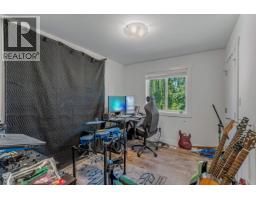 705 Burden Street, Prince George, BC V2M2H6 Photo 17