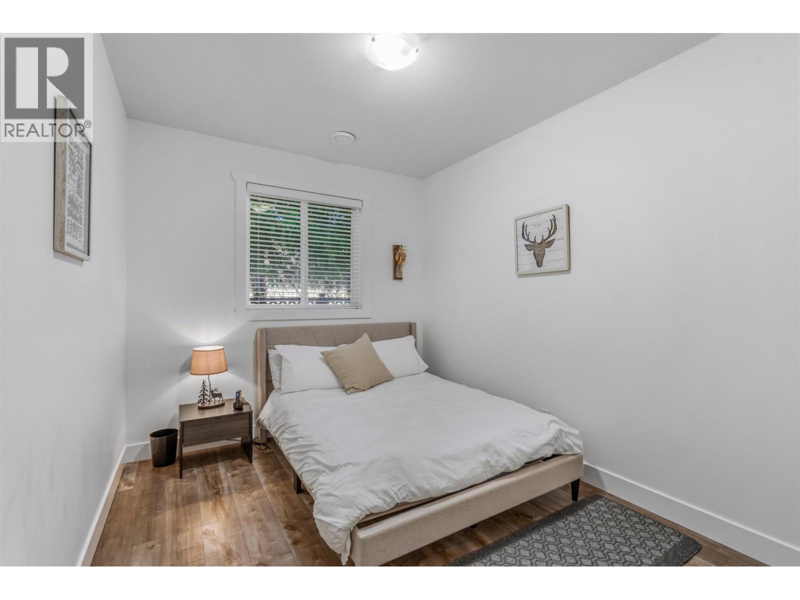 705 BURDEN STREET - 26
