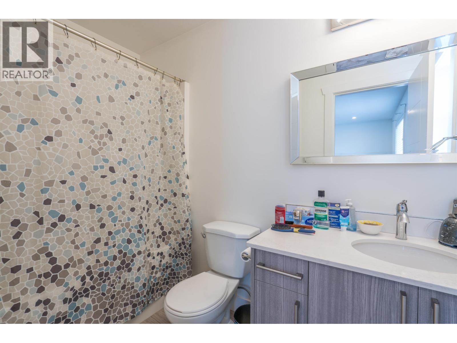 705 BURDEN STREET - 16