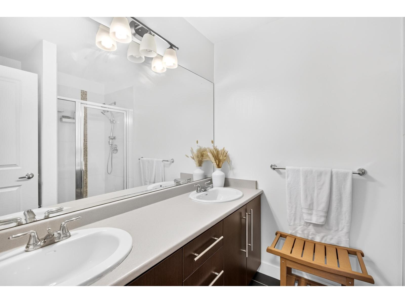 59 18199 70 AVENUE, Surrey
