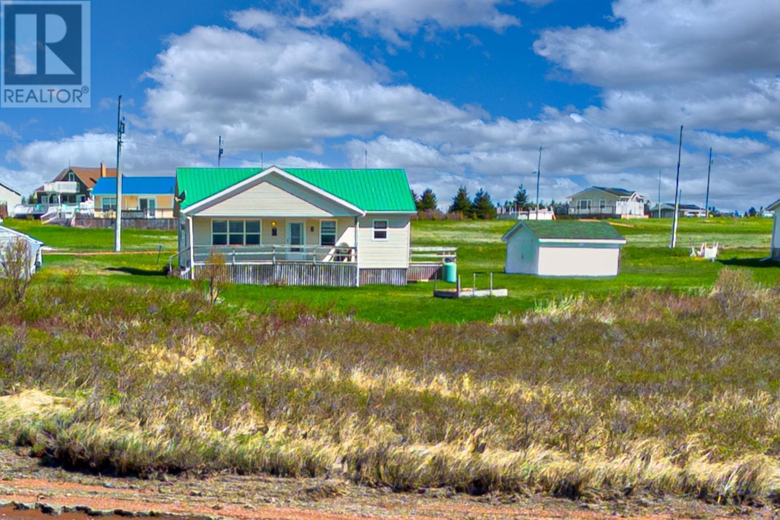 212 BASINVIEW Crescent - 3