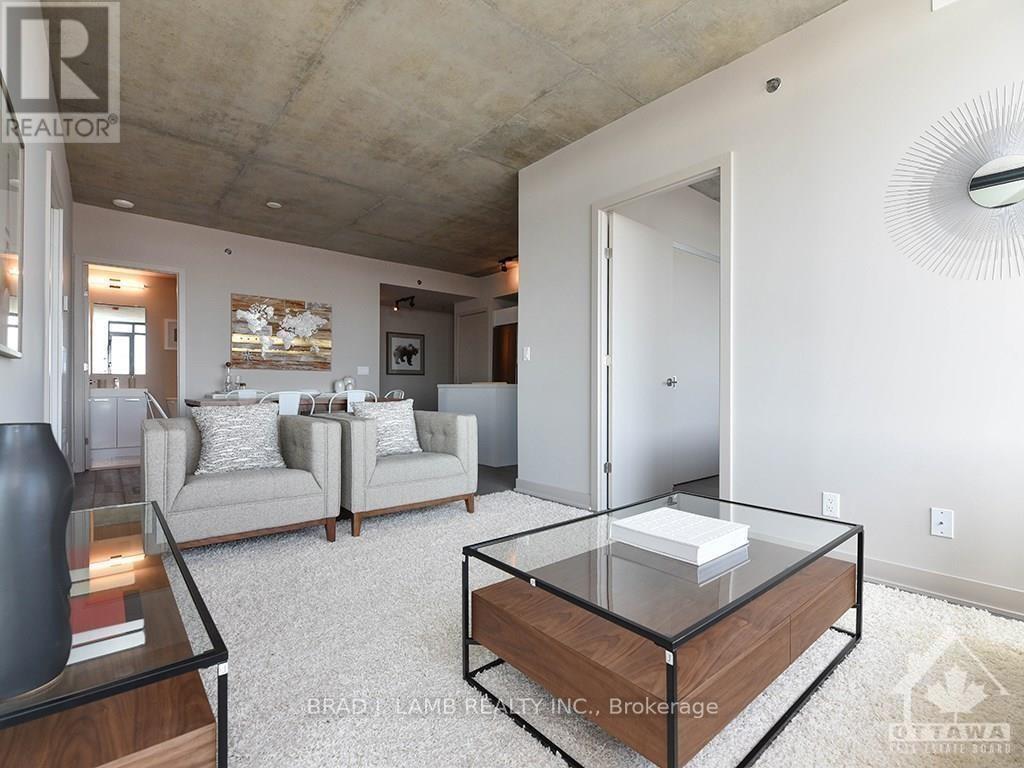 #209 203 CATHERINE STREET - 12