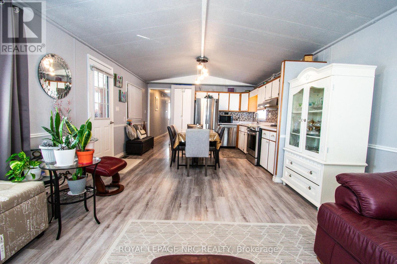 #83 3033 TOWNLINE ROAD - Image 8