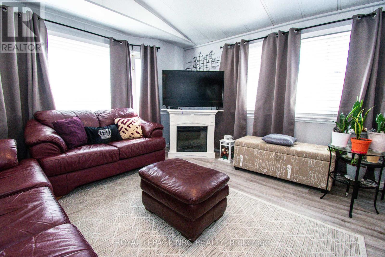 #83 3033 TOWNLINE ROAD - Image 9