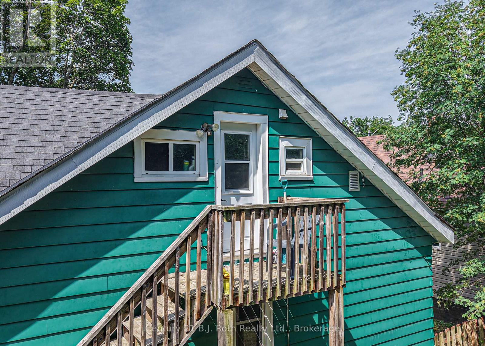 76 MCKENZIE STREET - 27