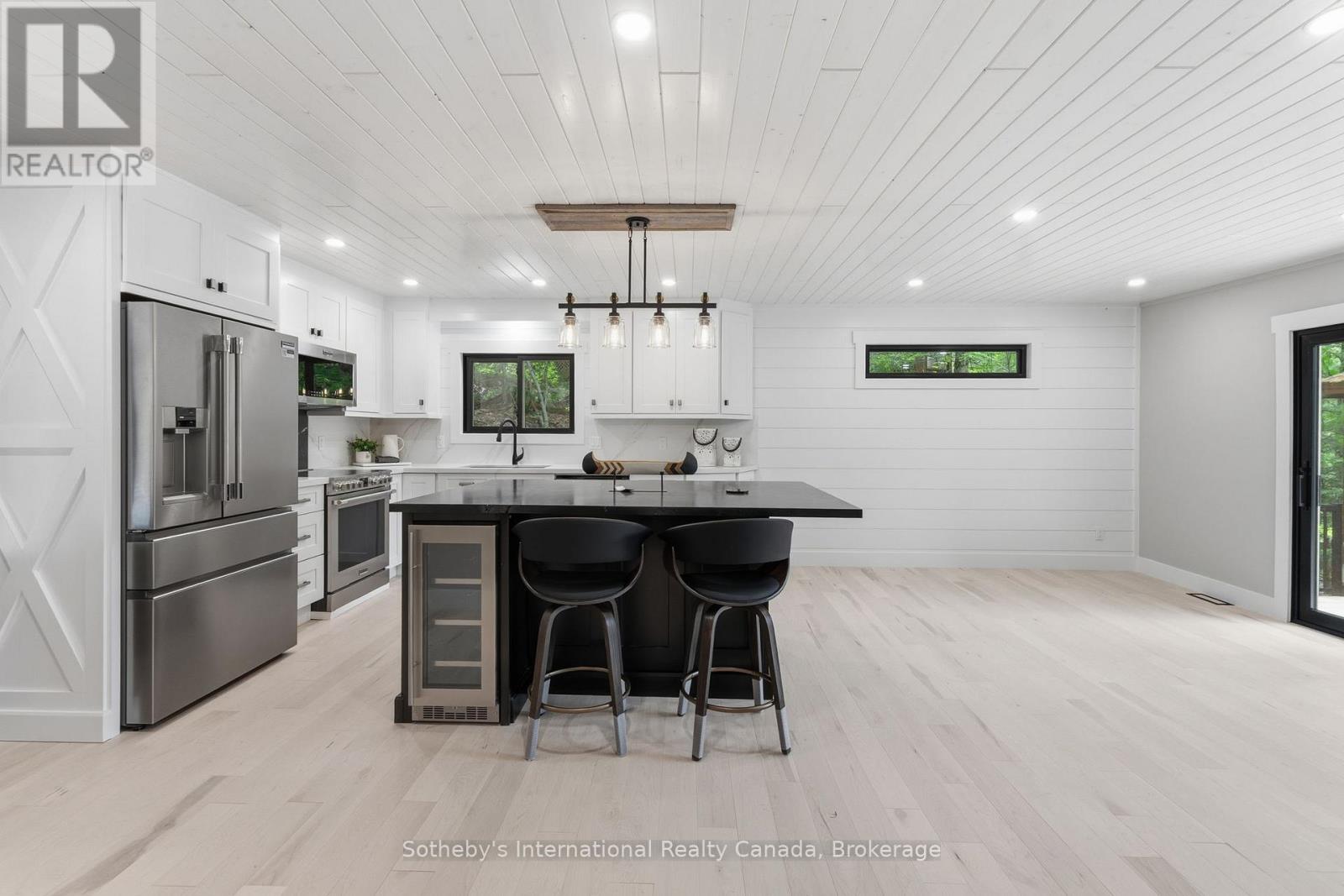 1023 STRACHAN POINT ROAD - 22