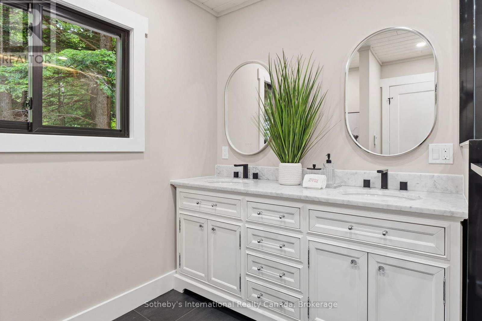 1023 STRACHAN POINT ROAD - 26