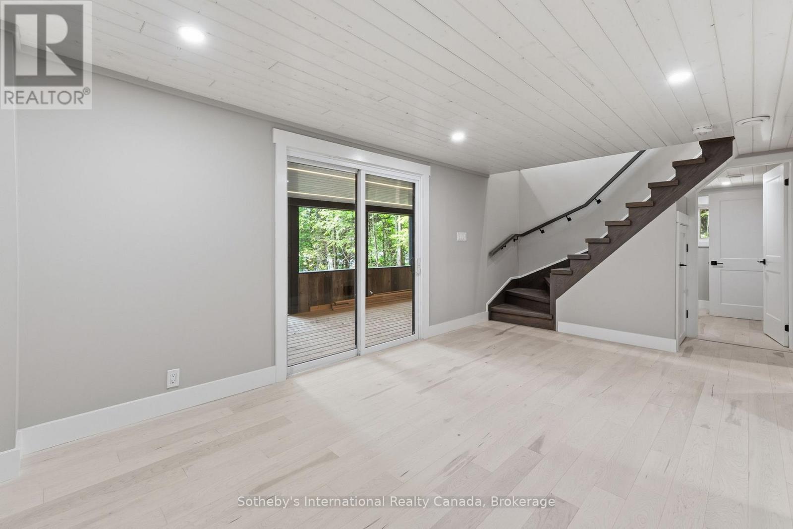 1023 STRACHAN POINT ROAD - 29