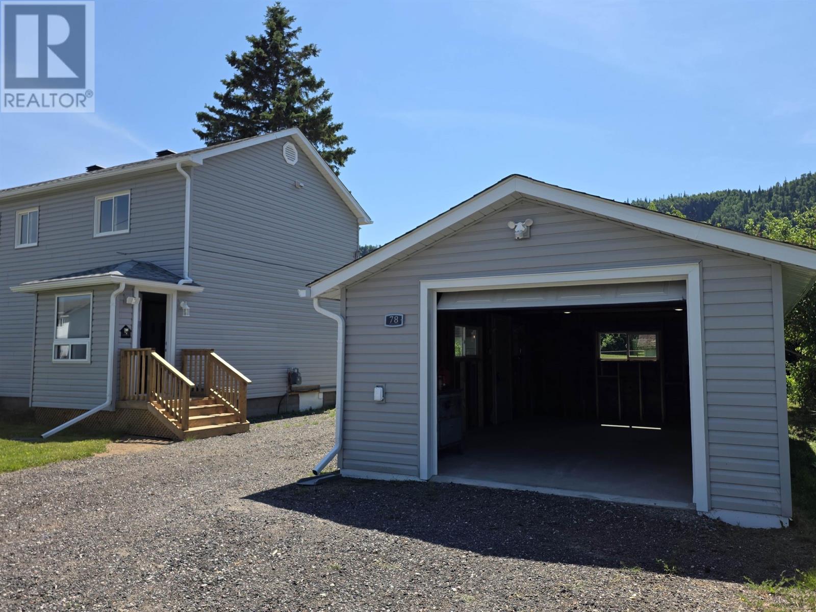 78 Timmins ST - 31