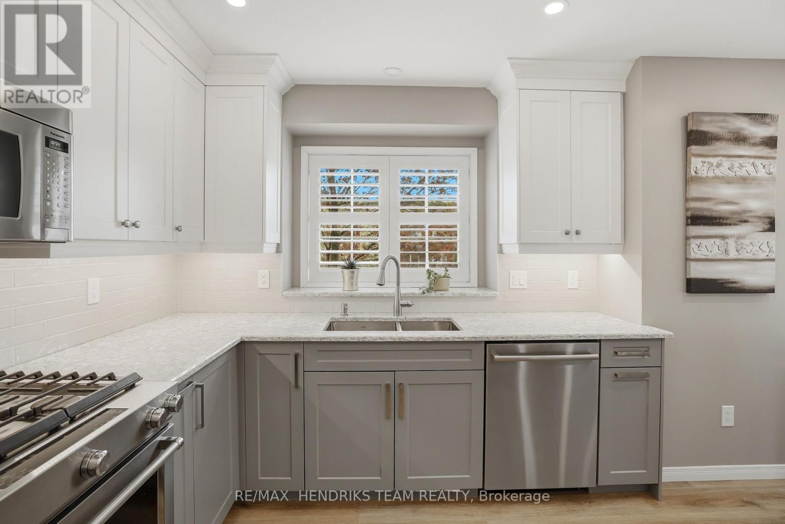 #3 176 LIVINGSTON AVENUE - 14