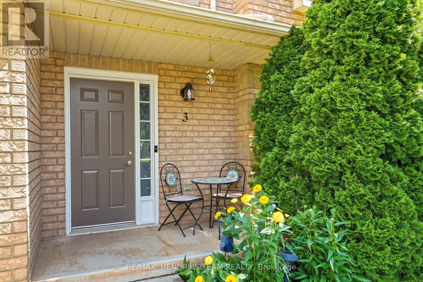 #3 176 LIVINGSTON AVENUE - 30